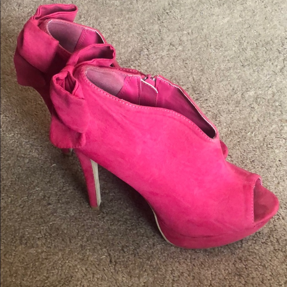 ShoeDazzle Pink Open-Toe Booties